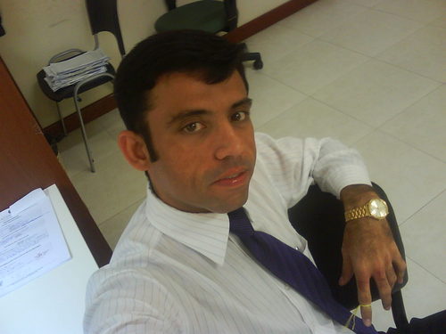 Advogado, casado (com a Dra. Ana Angélica Diógenes), pai da princesa Ana Loana, filho de Otilio Diógenes (barrão) e Silvana Loana.