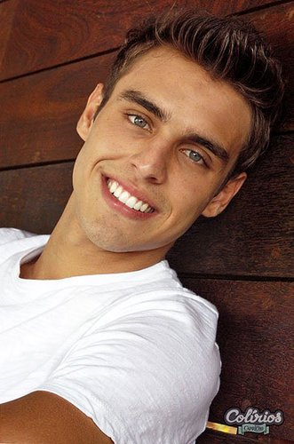 lucasnadin's profile picture. Lucas Nadin,24 anos,Virginiano,Ator e apaixonado pelo que faço! =) Contato Profissional: lucasnadineventos@hotmail.com