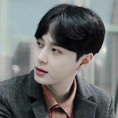 🌥☀️🎂⏳☔️🌥💊🥕🌕Miss you 3000🌬 Thanks for everything💜잘 될 거 야 힘내🍀...🙏🥶🍀🎂🎉🎄🦌🥕Happy New Year :)TAKE CARE😷🇰🇷🍀🥕⌛️용준형