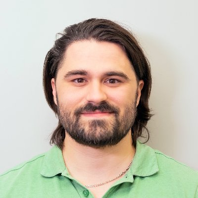 AubutMikhael's profile picture. Building https://t.co/jvMFQpz8VA 
Lead Front End Developer @ eZsign