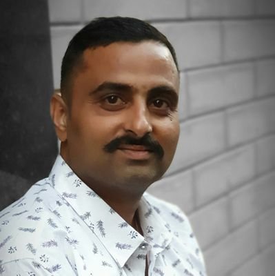 *सीढियां उन्हें मुबारक हो जिन्हें छत तक जाना है मैरी मंजिल तो आसमान है रास्ता मुझे खुद बनाना है।*