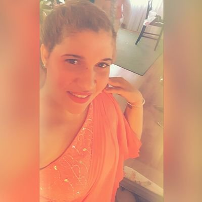 I am a SAHM of 3 boys! Love Baking, Cooking, I love Pinterest! life is that simple...Enjoy Reading & Boxing! now Writing Wattpad https://t.co/y5jWjBg7JC