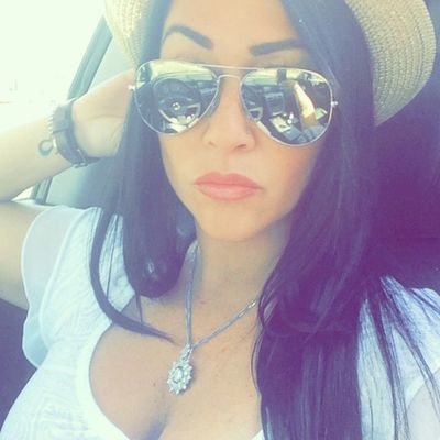 AmandaD80397927's profile picture. 