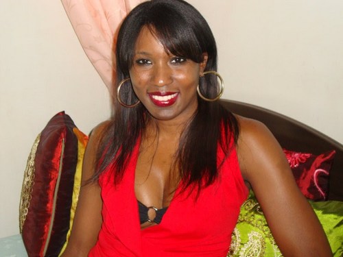 alynefashion's profile picture. uma mulher canceriana
forte que jamais desite dos seus sonhos..

ele pode ate sera adiado mais desistir jamais!!!!