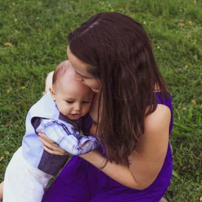 milo_and_momma's profile picture. Just a momma and her Milo👶 Blogging their way through life with the help of their two furry friends 🐺🐱