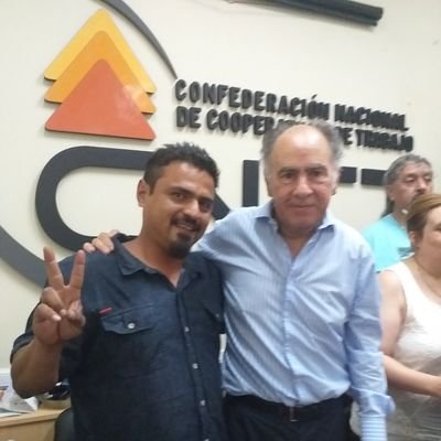 PERONISTA POR CONVICCIÓN MILITANTE POR ELLECCION  AMO LA POLITICA QUE NESTOR KIRCHNER ME HIZO CONOCER!!!!!!