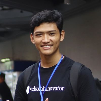 HiRahmat_'s profile picture. Love is Life with a Passion