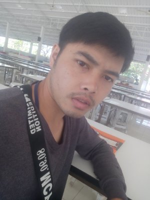 BEOsA9joHd6ebqL's profile picture. เล่นกีต้าร์