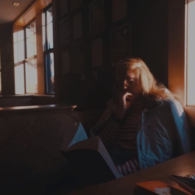 unw21|unwwlax|coffee|Jesus|Family|Literature 📸