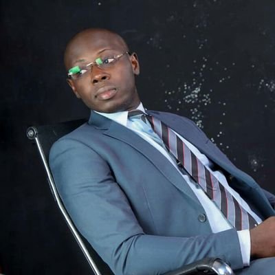 CEO de Visua. Visual Designer doté d'une compréhension de l'esthétique visuelle et de l'expérience utilisateur.