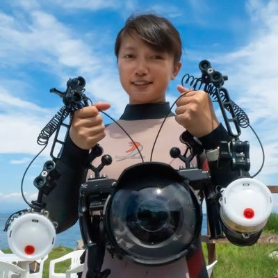 HPでイトウ撮影についても書いてます。元医療系研究職勤務、今は旅人🏃♀️ 撮影、フォトセミナー、写真購入・レンタル、ツアー、講演などお仕事のご依頼はDMにて。PADI DM 北海道出身。静岡在住。🥇UNWOD 2021 winner,🥈OceanArt 2020 macro 2nd,他