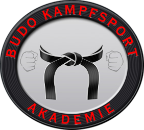 Die BUDO KAMPFSPORT AKADEMIE in Hamburg Bergedorf
Karate • Kickboxen • Thai-Boxen / Muay Thai • Boxen •
Kurt-A.Körber Chaussee 73 • Tel. 040 726 993 37