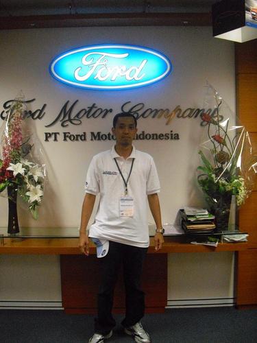 Pandhunet's profile picture. Hard work never kill anybody, but why take the risk?