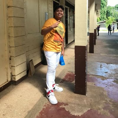 KaarlSebastiaan's profile picture. Bow