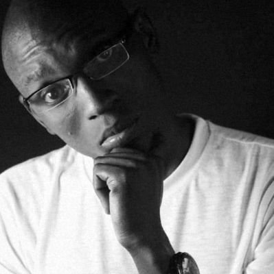 Rapper/Poet Writer/Graphic Designer/ Digital Marketer / Lover Of Puns & Memes follow me on https://t.co/VIAwaFuJxL
