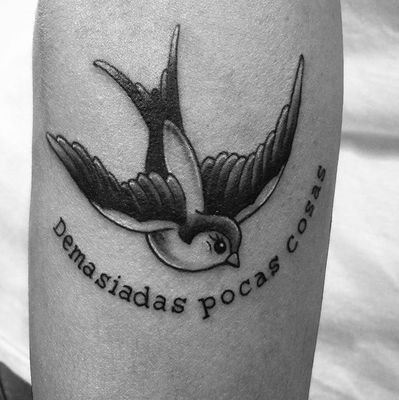 Lic. en Relaciones Públicas e Institucionales.Especialista en comunicación. 
Ciudadana del mundo .
Amo a los animales, los tatuajes, los  viajes y el rock🤘