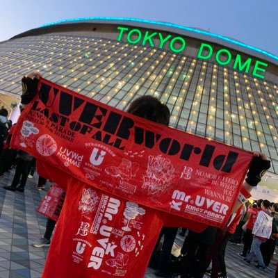 原点➪UVERworld 愛知の美容師アシスタントのcrew NSW会員です！ 邦ロックが大好きです。