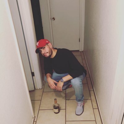 GetAtGrecco's profile picture. #BreadHeadGang // Born 2 Lose, Built 2 Win