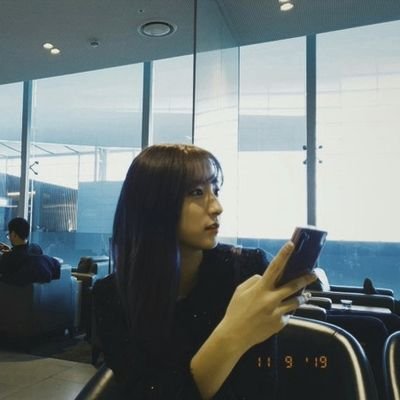 ( Roleplayer / 1998 ) Would Youć
”Like? ! ģė
, ģ°ģ£¼ģė
ģ ķ¼ķ민 å«åØå»¶ a.k.a ģė . She is veryĀ outgoing, a very bubbly,Ā and fun person.