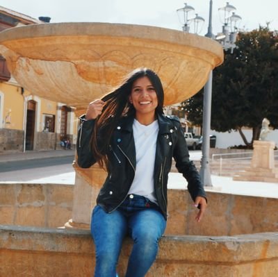 Geraldineyanke1's profile picture. Odontology student - Universidad Nacional de Colombia. 
Scientist 

Yanken & Co. ▪️
Nomadic
🇻🇪🇨🇴🇬🇧