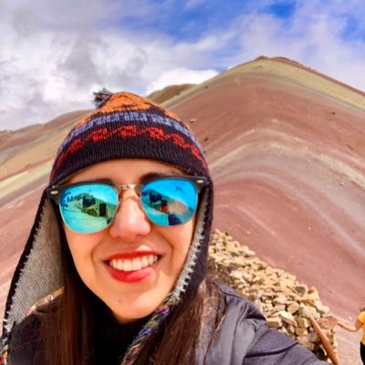 Médico. Me gusta viajar, la música, y ver deportes.