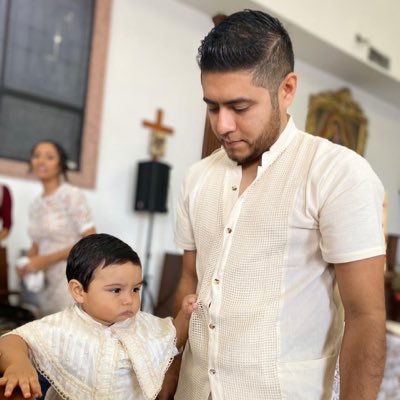 Oscaardz's profile picture. Elemi👶🏻, Laranza👸🏻, mi ave 🦅 y mis taqueros🏈