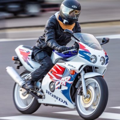 CBR250R/motovlog/Game/Guitar/無言フォローOK🙆‍♂️/無言フォロー失礼します/🔰モトブロガーです！フォロー&チャンネル登録お願いします！/