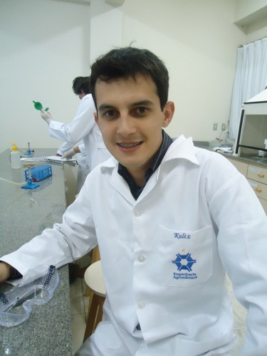 akultz's profile picture. Apenas mais um na multidão, mas UM que fará toda a diferença!