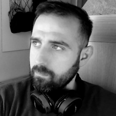 Desarrollador de videojuegos profesional, amante de la psicología