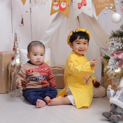 Fundraider's profile picture. Portfolio Manager