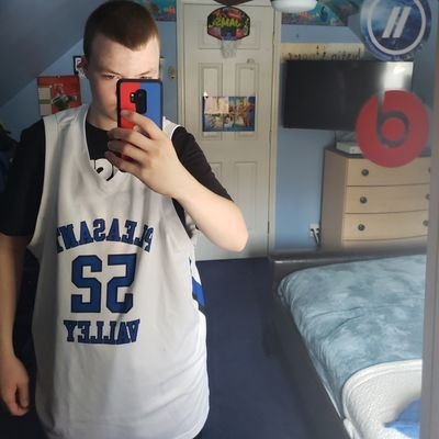 NyknicksVent's profile picture. Hi I'm a pvhs basketball player 🏀🏀🏀