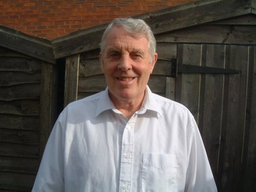 Rong61's profile picture. Octogenarian, with a love of trains, real & model.