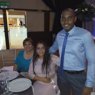 Profesor universidad del sinú seccional Cartagena 
Enfermero
Especialista en gestión gerencial
Magíster en administración
Candidato a doctor en administración