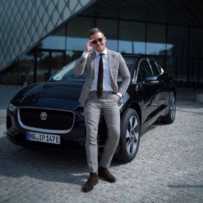 mensformalwear's profile picture. #MensFormalWear