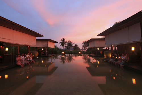 Evason Phuket is set amongst 64-acres of beautifully landscaped tropical parklands and gardens, and looks out to stunning views across the Andaman Sea.