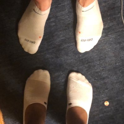 SweatySocksSub's profile picture. Masculine guy with a deep passion for socks and feet. Always looking to meet others in the scene 🦶🏼🧦🏳️‍🌈