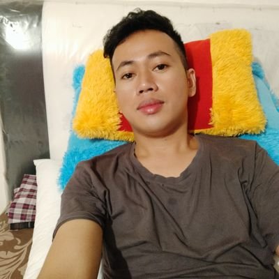 UmarUma3's profile picture. gay manja