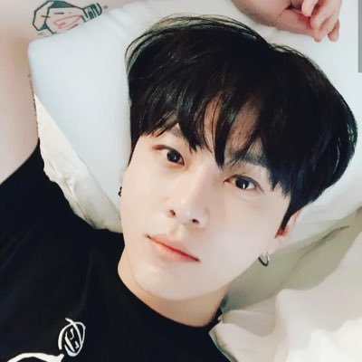 오직 용준형만 보고 싶어서 만든 계정 못 보면 내가 죽을 것 같음 / 🐉 2020.11.03 🐉