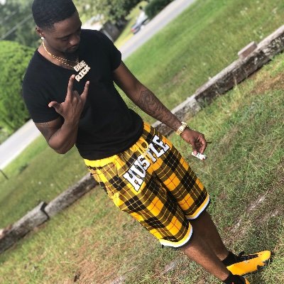 Blow Bandz Ent🤑💰💸 FBGM Living life on da edge trying not to crash💥