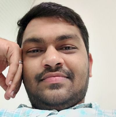 Front End Developer....likes to know and learn about new IT technologies...lazy bug... introvert....