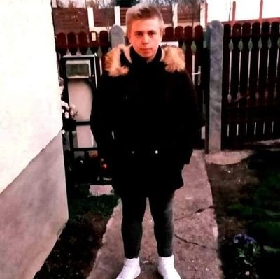 CsabaSzasz3's profile picture. https://t.co/6gfisMQskl