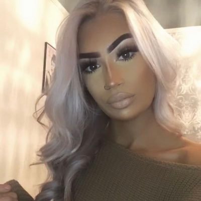 larajacksonx's profile picture. 