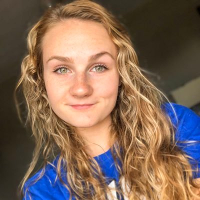 ⧈ New Hampshire 📍 ⧈19 yrs old 💫 ⧈SNHU 22’ ⧈ Instagram: Meganstiasny1