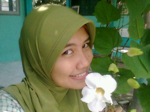 kenclik's profile picture. isn't perfect