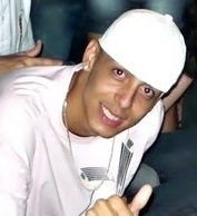 Jogador da base do Santos FC . 
  
 Queim so eo , queim ee voce .
   Pra querer algein julga ♪