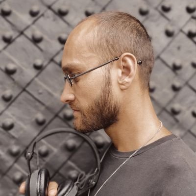 DOCART10's profile picture. Слава Україні!