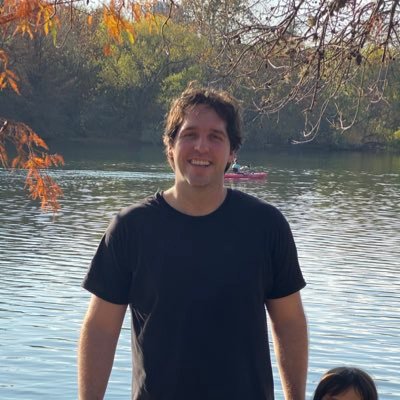 Attorney switching careers to web development / infosec / AI / IoT / blockchain. Currently taking online classes & open to any advice. Love photography and bbq