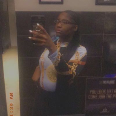 BabyDes_Des's profile picture. Tell me everything is gonna be ok💙