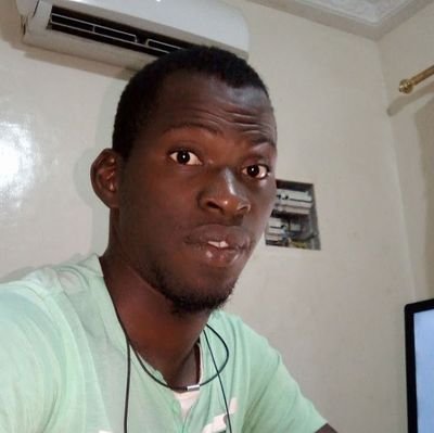 Jeune libre
Licencier en chimie ressortissent de Moriah(Forécriah) en République de guinée.
Résidant a Conakry