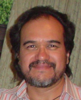 Doctor Ciencias Sociales UAM-X, especializacion en RR.II. Maestro en Desarrollo Regional COLEF. Lic. en Sociologia. Profesor de Ciencias Sociales UA Chapingo.